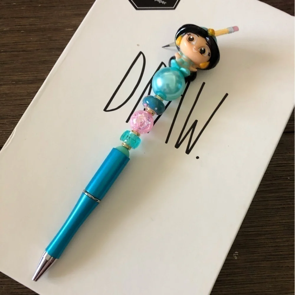 Disney Doorables: Aladdin: Princess Jasmine handmade beaded pen